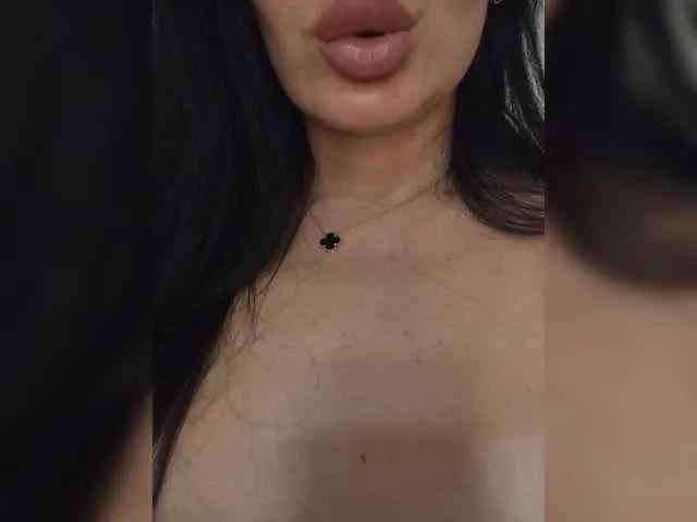 Mikki88K on BongaCams