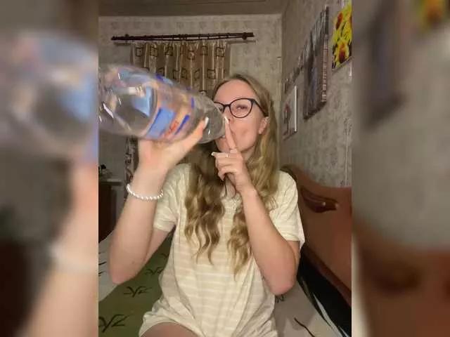 Milana22a on BongaCams