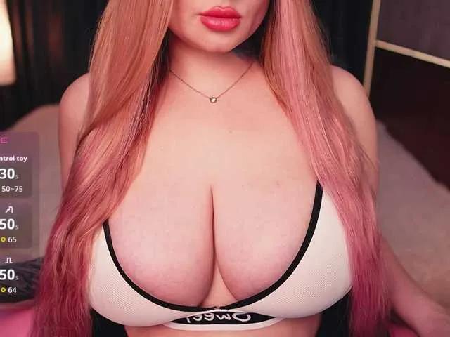 Miss-Tress on BongaCams