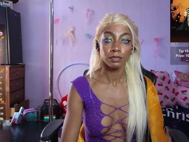 Mocha17 on BongaCams