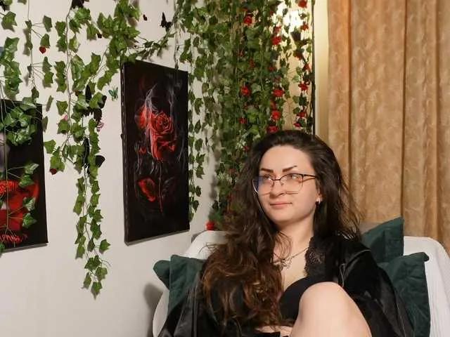 NaughtYHomemadE on BongaCams