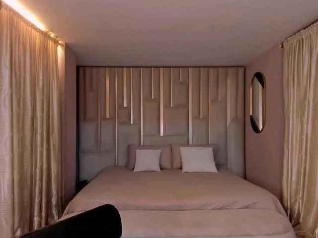 NiaSalvatore on BongaCams