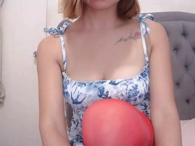 pornadrianna on BongaCams