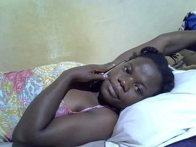 Pretty-doll on BongaCams