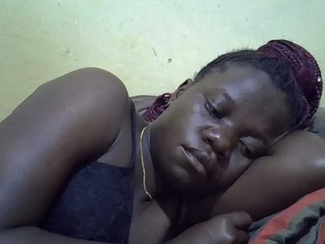 Pretty-doll on BongaCams