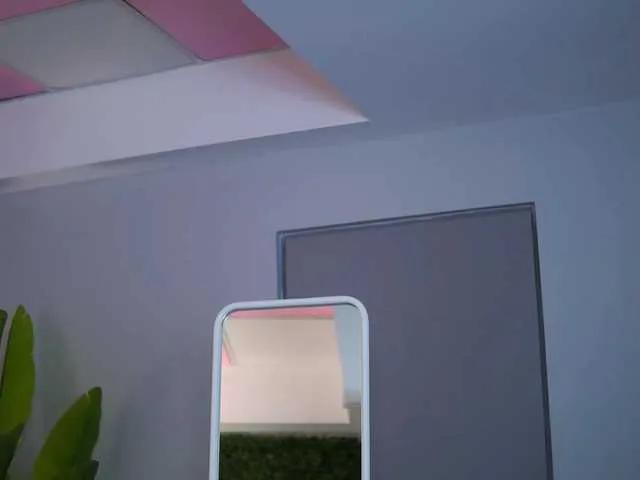 RaquelleVon on BongaCams