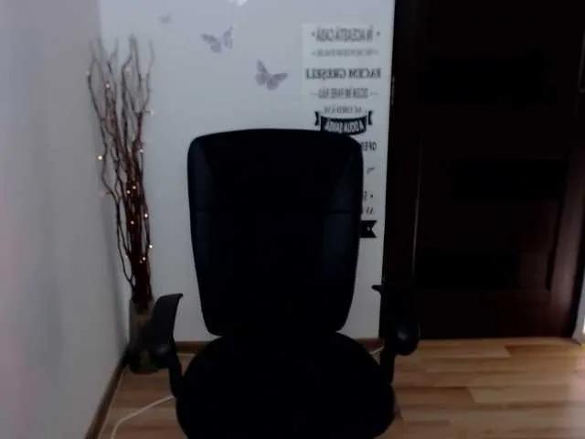 RianaCrystal — I like dirty talk a gentleman and kind man looking to please me