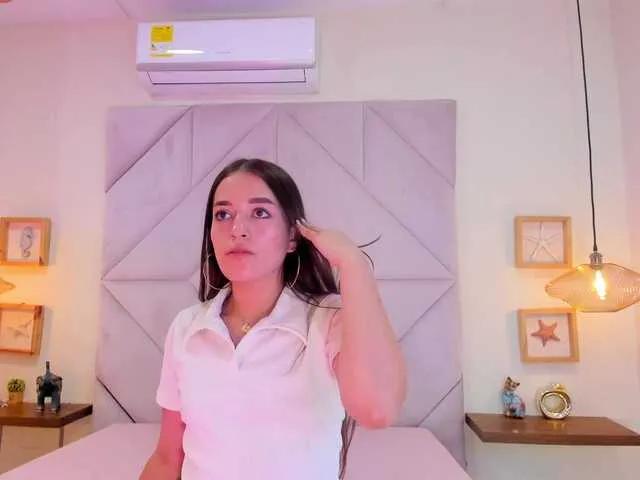 roxana-mill on BongaCams