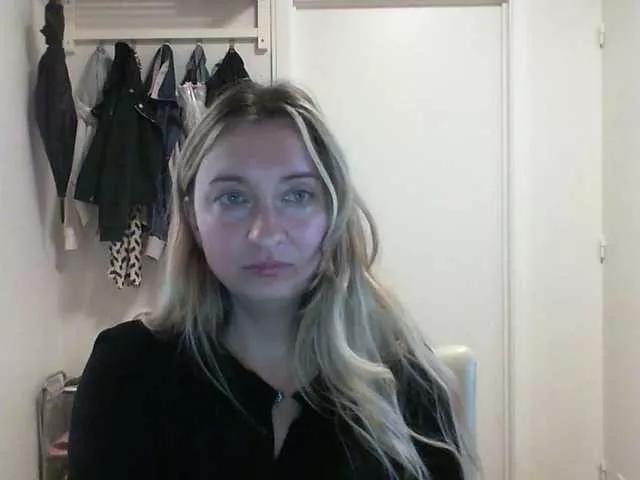 RuslanaFlower on BongaCams