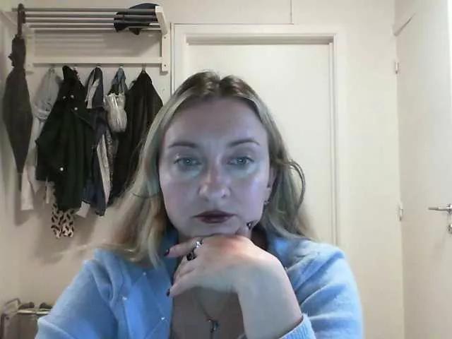 RuslanaFlower on BongaCams