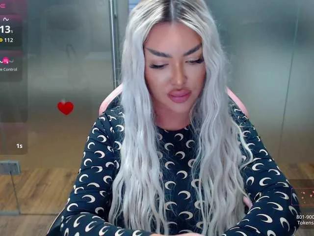 SarahStone on BongaCams