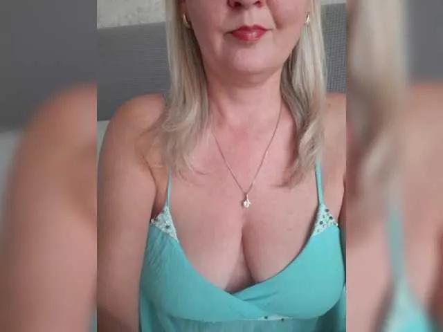 SexiestJess45 on BongaCams