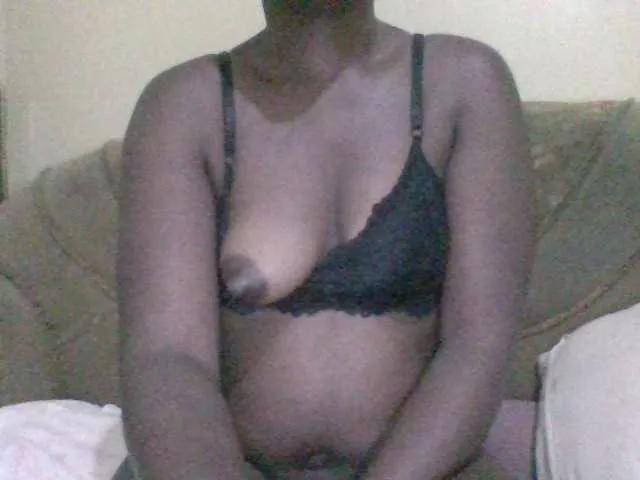 Sexybaddie on BongaCams