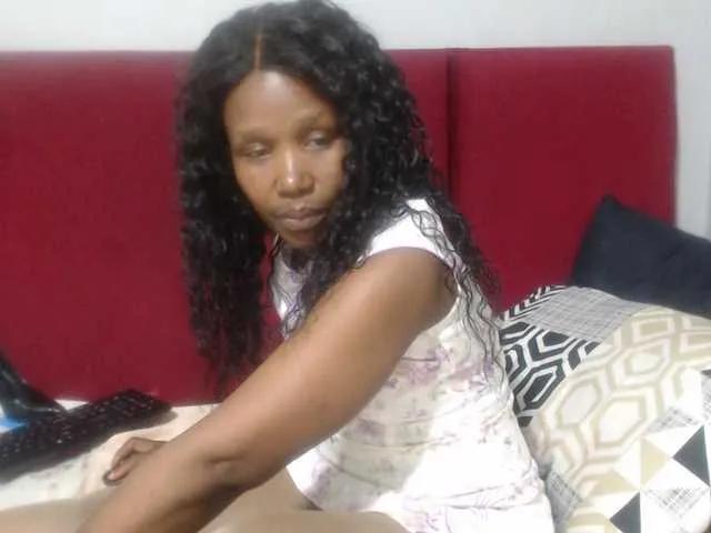 Sheila80 on BongaCams