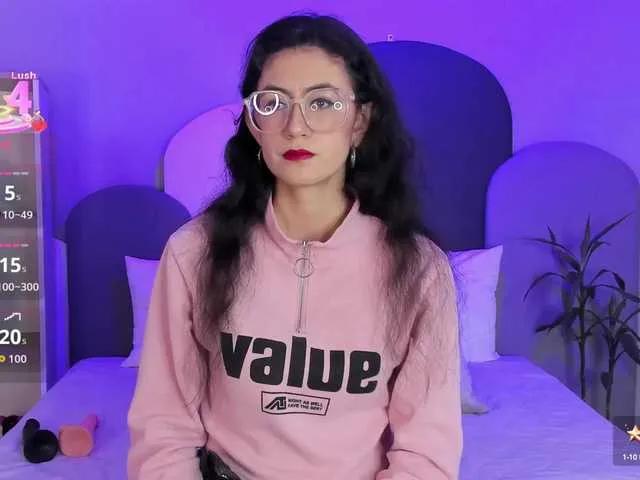 SophieGomez2 on BongaCams