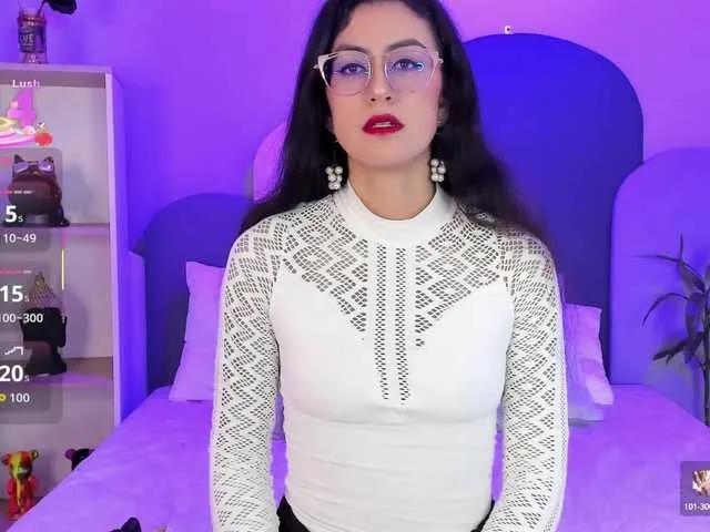 SophieGomez2 on BongaCams