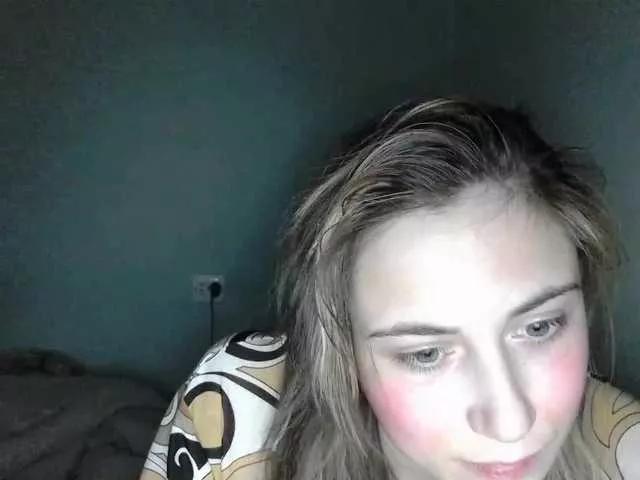 SurfinBird on BongaCams