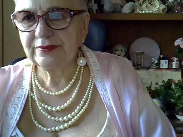 SweetCherry00 on BongaCams