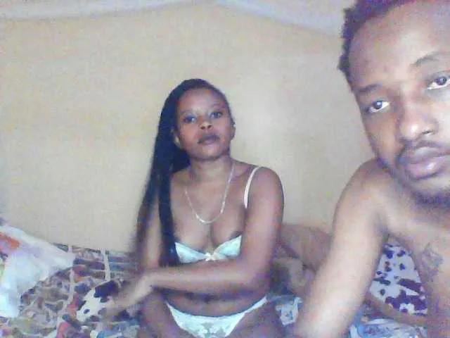 sweetdickpussy2 on BongaCams