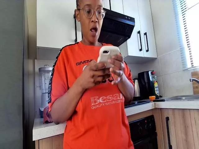 Sweetheartcocomwllow on BongaCams