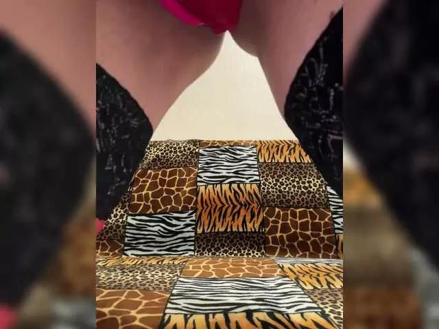 Vika19981 on BongaCams