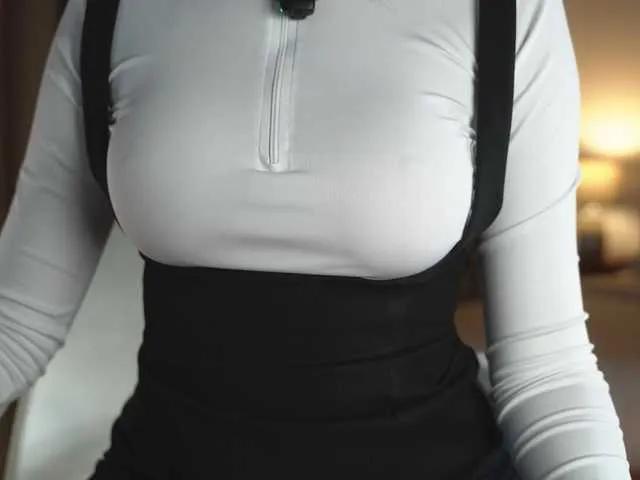vivian-cb on BongaCams