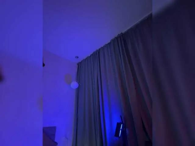 WhoreMira on BongaCams