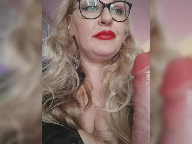 WifeyNusha — Generosity,  clever and  serious men    and   sexy girls