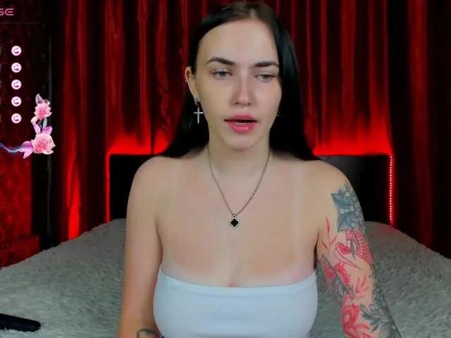 witch-lady18 on BongaCams