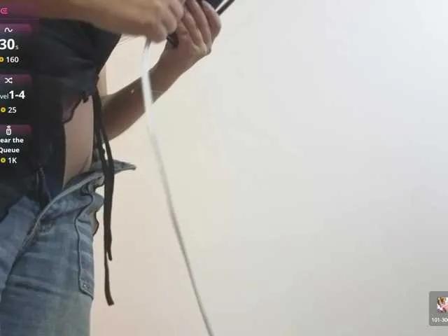 ZURY-TAY on BongaCams