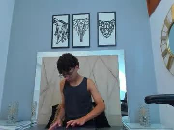 adams_bobby on Chaturbate