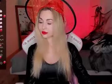 adeleroberts on Chaturbate