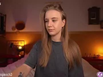 alexispeach on Chaturbate