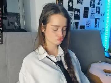 alivialovely on Chaturbate