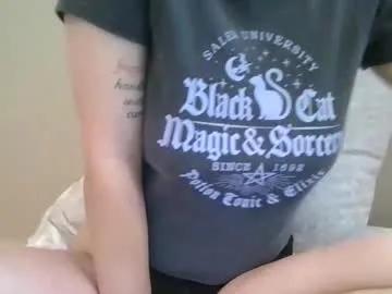 alliebearx on Chaturbate