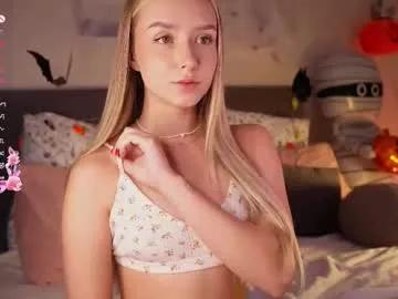 alodiaacomb on Chaturbate