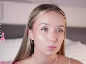 alodiaacomb on Chaturbate