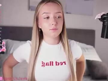 alodiaacomb on Chaturbate