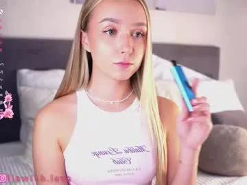 alodiaacomb on Chaturbate