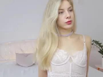 alyxkinski on Chaturbate