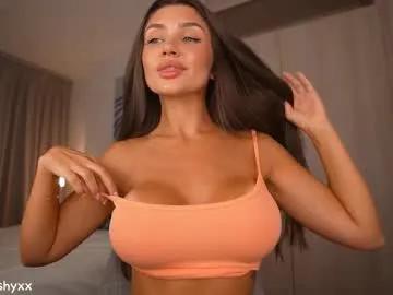 amylure on Chaturbate