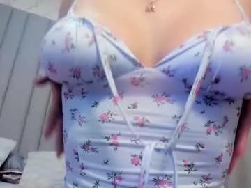 angelstonne_ on Chaturbate