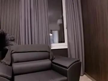 antoniovalentinidiamond — 1st load of the day huge and salty cum all over my ripped body. [799 tokens remaining]