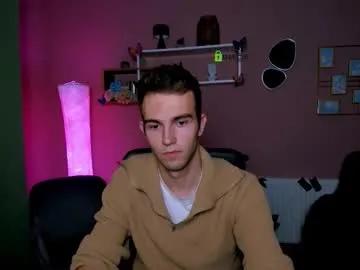 astren_villo — GOAL: Take off sweater [200 tokens remaining] Welcome to my room! #muscle #young #abs #slave #sexy