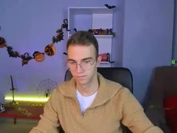 astren_villo on Chaturbate