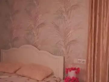 aveloria on Chaturbate