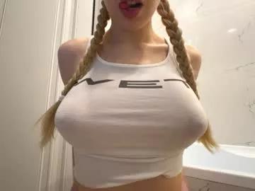 avroramy on Chaturbate