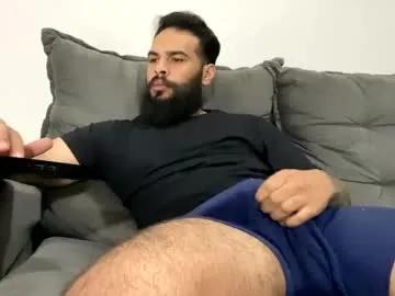 beardmax on Chaturbate