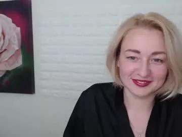 blondy_mom on Chaturbate