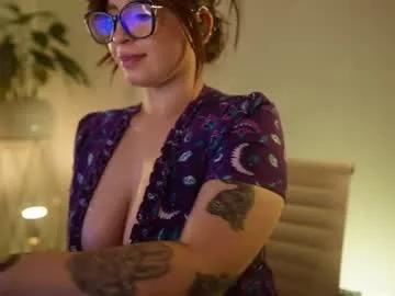 camidoll_10 on Chaturbate